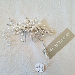 Pearl and cubic zirconia handmade hairpiece